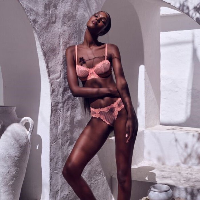 Andres Sarda Zaha Beugel BH (Florida)